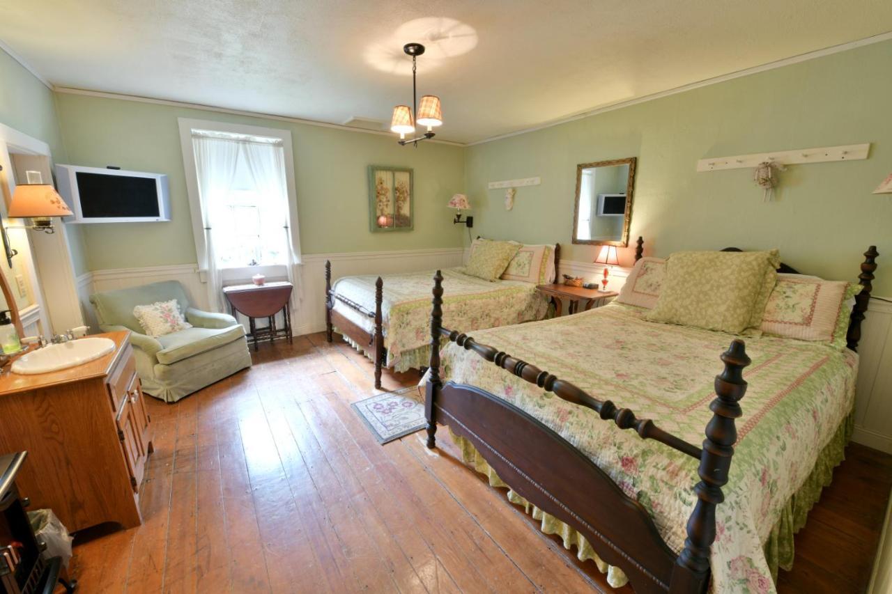 Bed and Breakfast The Pines Of Dresden Экстерьер фото