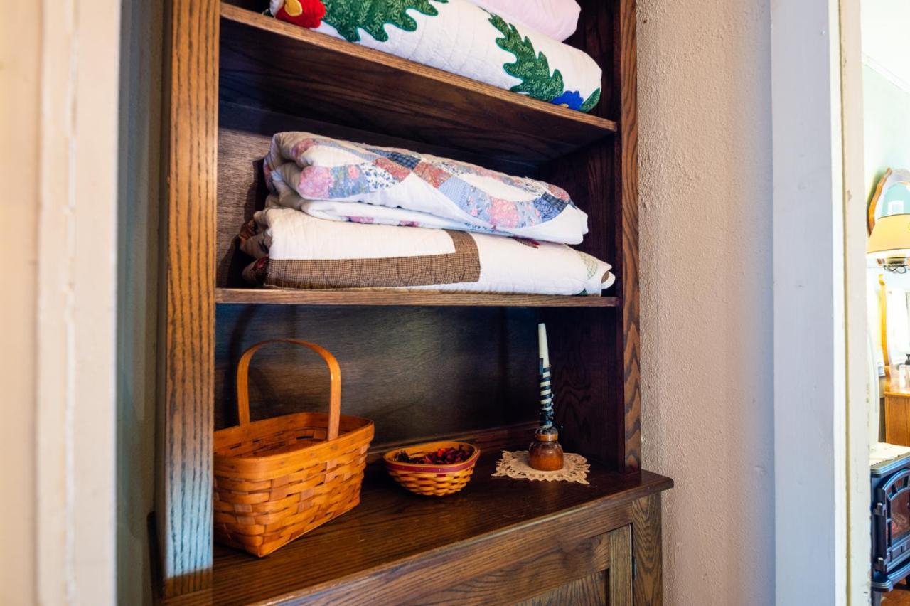 Bed and Breakfast The Pines Of Dresden Экстерьер фото