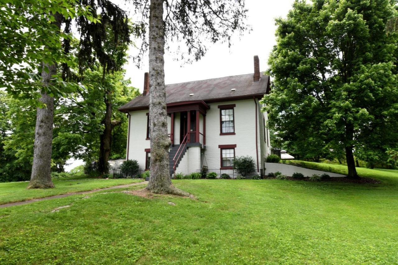 Bed and Breakfast The Pines Of Dresden Экстерьер фото