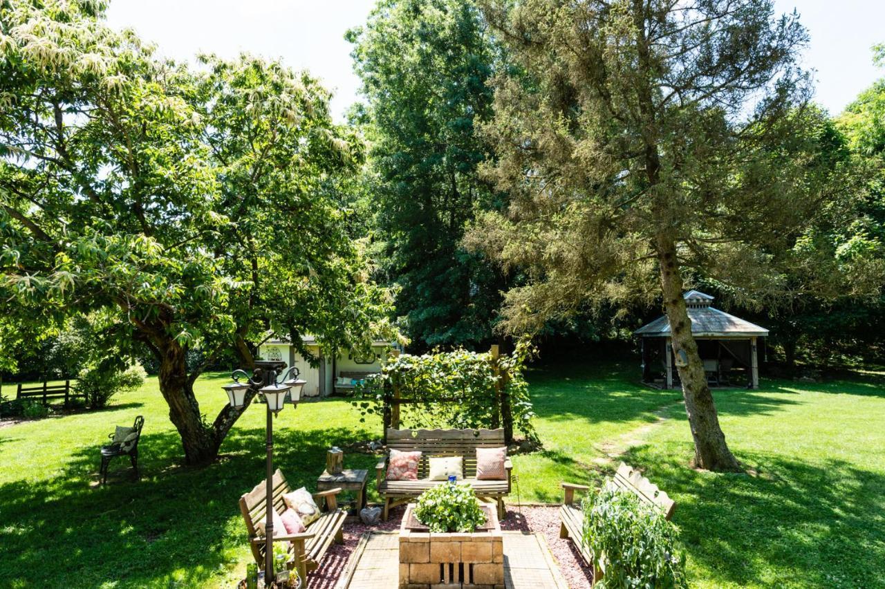Bed and Breakfast The Pines Of Dresden Экстерьер фото
