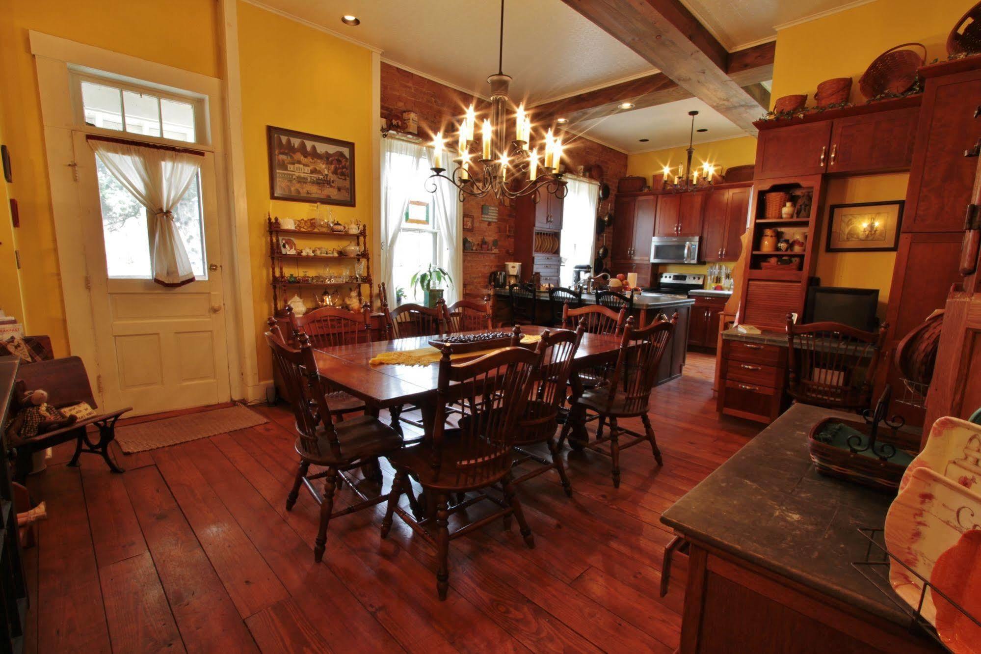 Bed and Breakfast The Pines Of Dresden Экстерьер фото