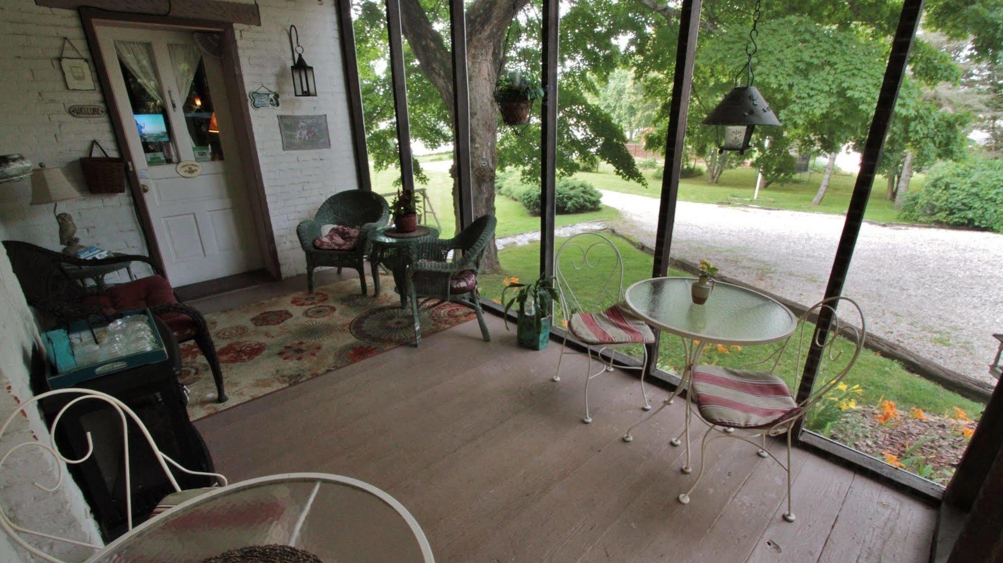 Bed and Breakfast The Pines Of Dresden Экстерьер фото