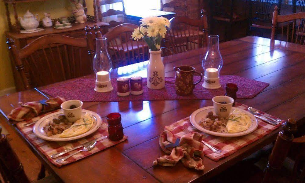 Bed and Breakfast The Pines Of Dresden Экстерьер фото